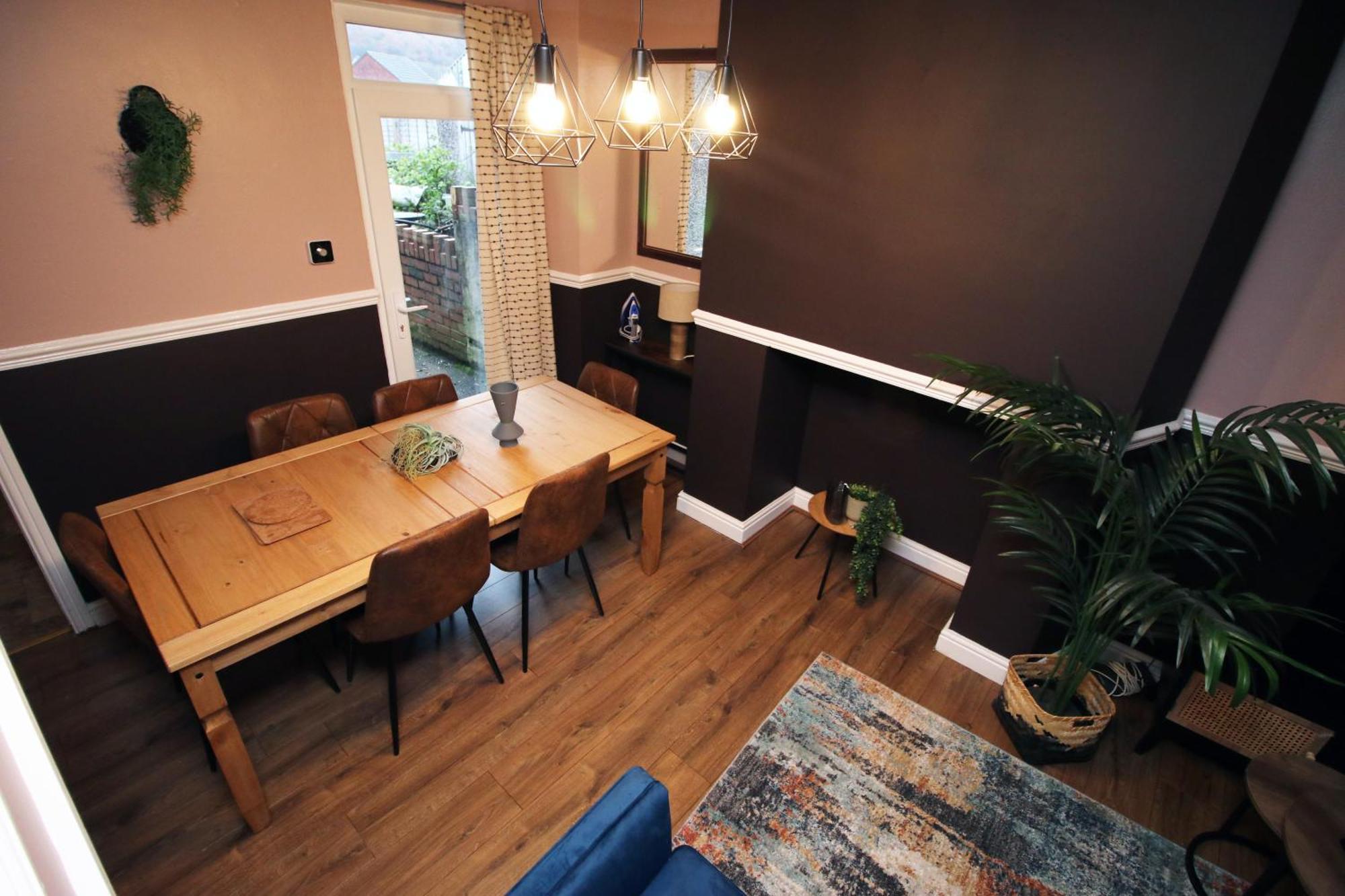 Cosy 3Br Home, Scenic Views, Ideal For Walks & Work Abertillery Kültér fotó