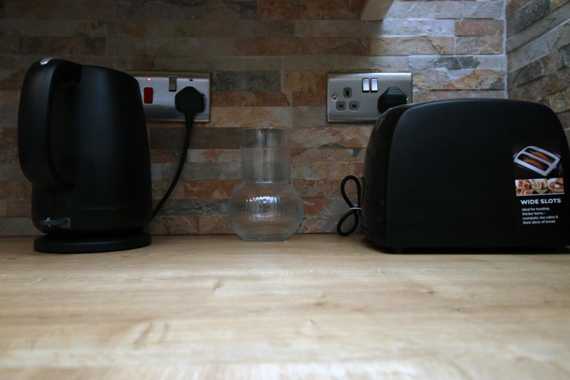 Cosy 3Br Home, Scenic Views, Ideal For Walks & Work Abertillery Kültér fotó
