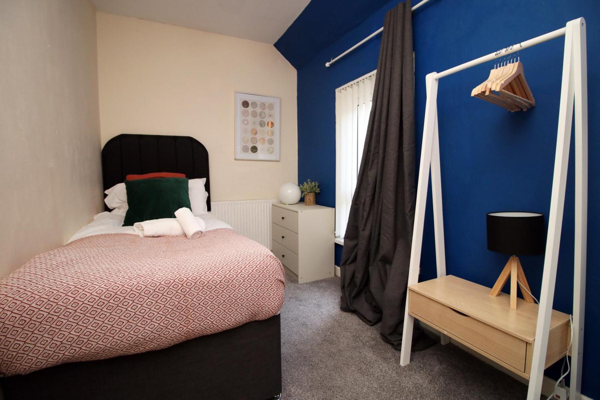 Cosy 3Br Home, Scenic Views, Ideal For Walks & Work Abertillery Kültér fotó