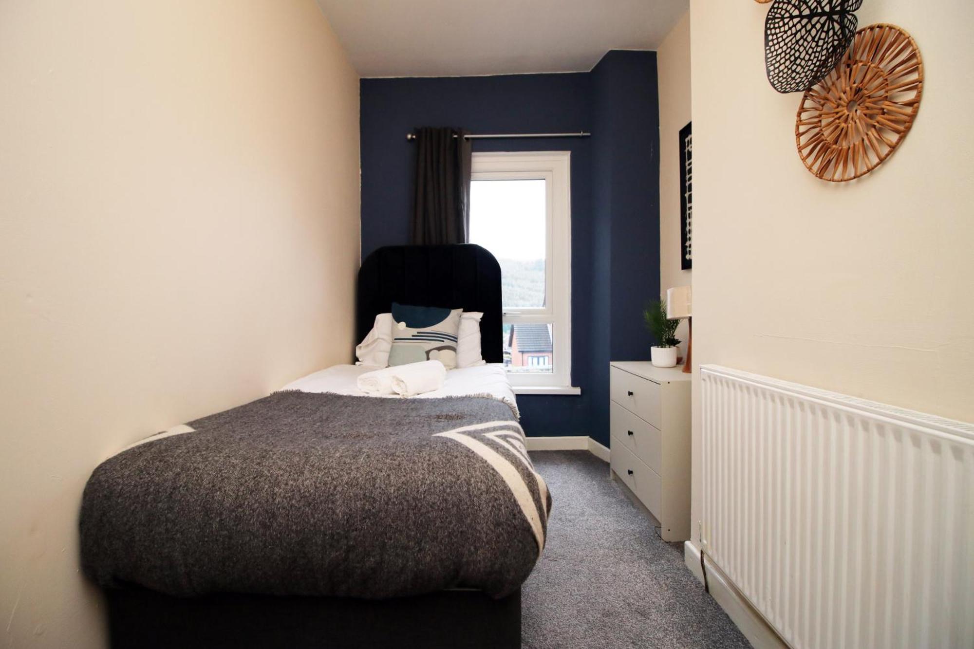 Cosy 3Br Home, Scenic Views, Ideal For Walks & Work Abertillery Kültér fotó