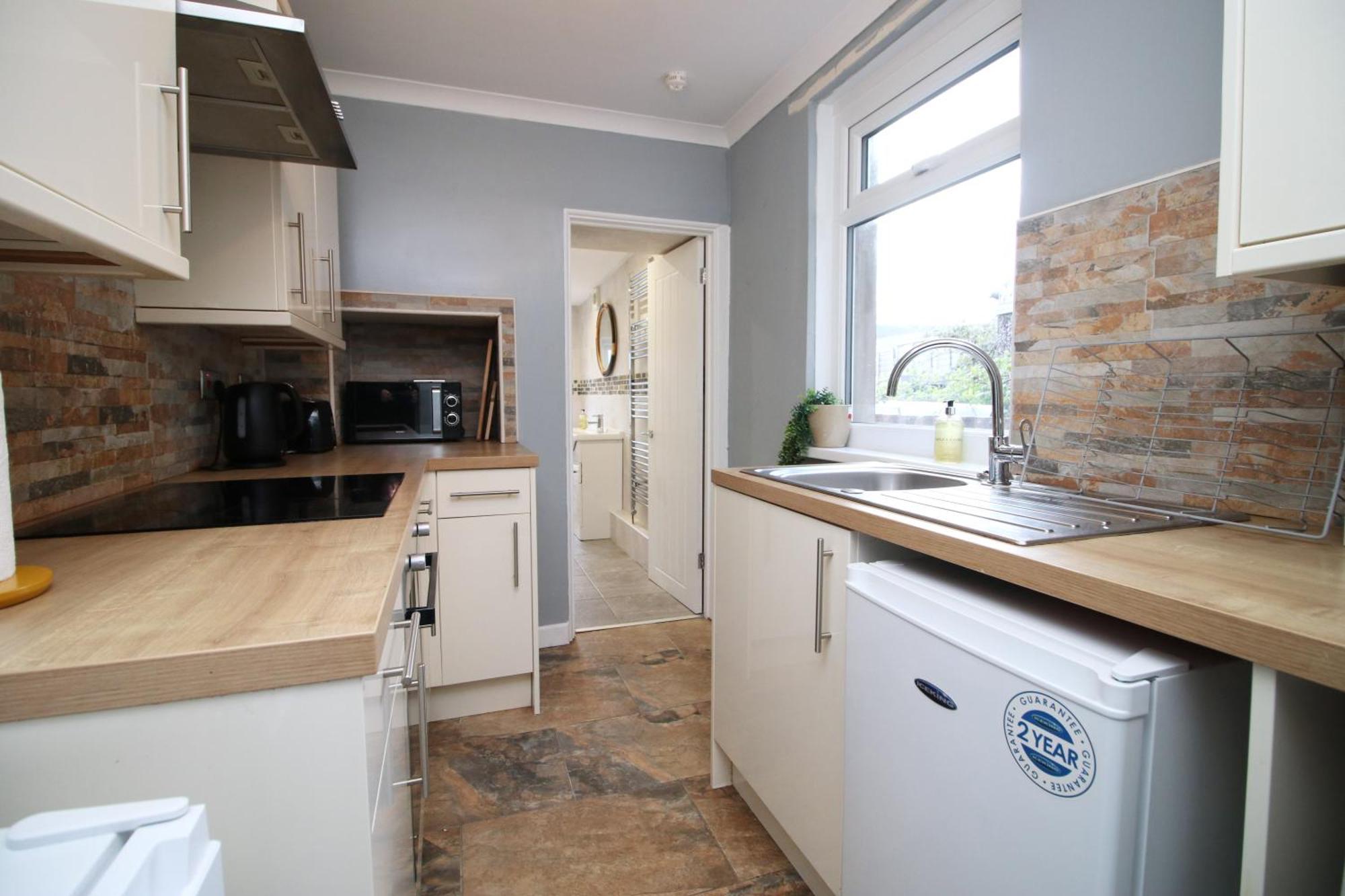 Cosy 3Br Home, Scenic Views, Ideal For Walks & Work Abertillery Kültér fotó