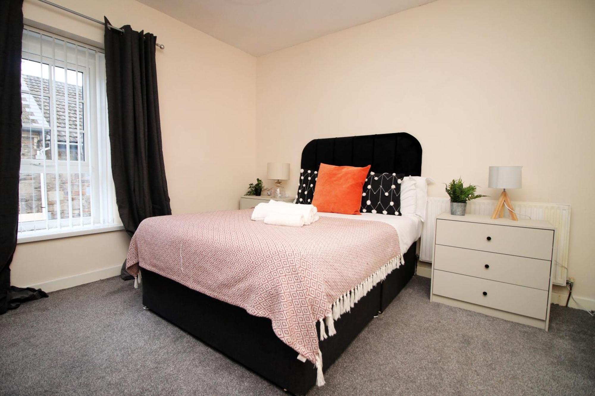 Cosy 3Br Home, Scenic Views, Ideal For Walks & Work Abertillery Kültér fotó