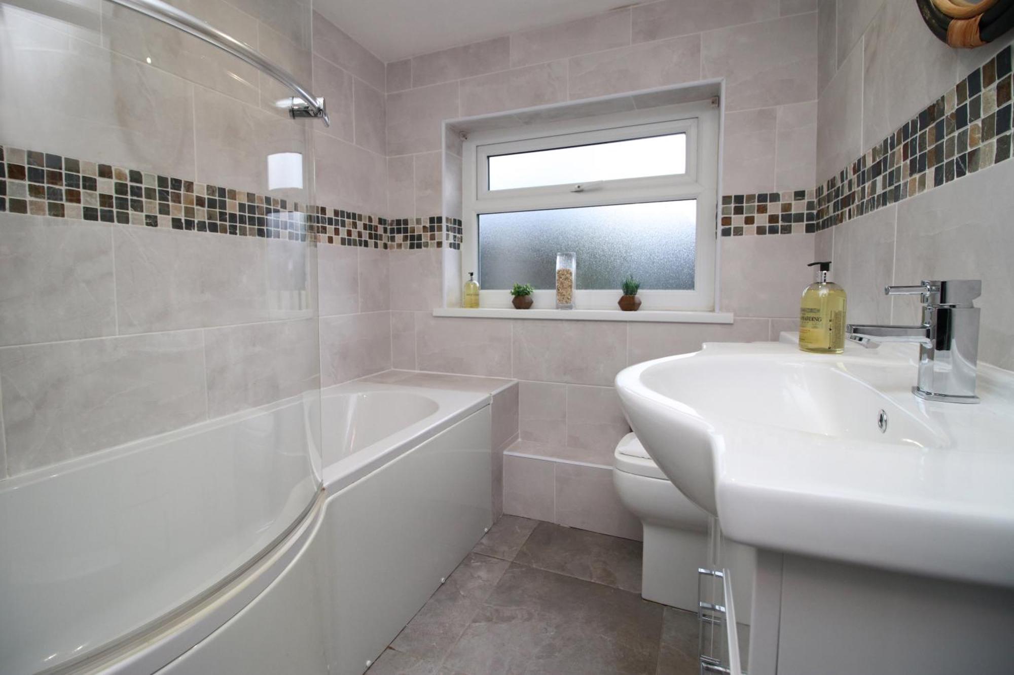 Cosy 3Br Home, Scenic Views, Ideal For Walks & Work Abertillery Kültér fotó